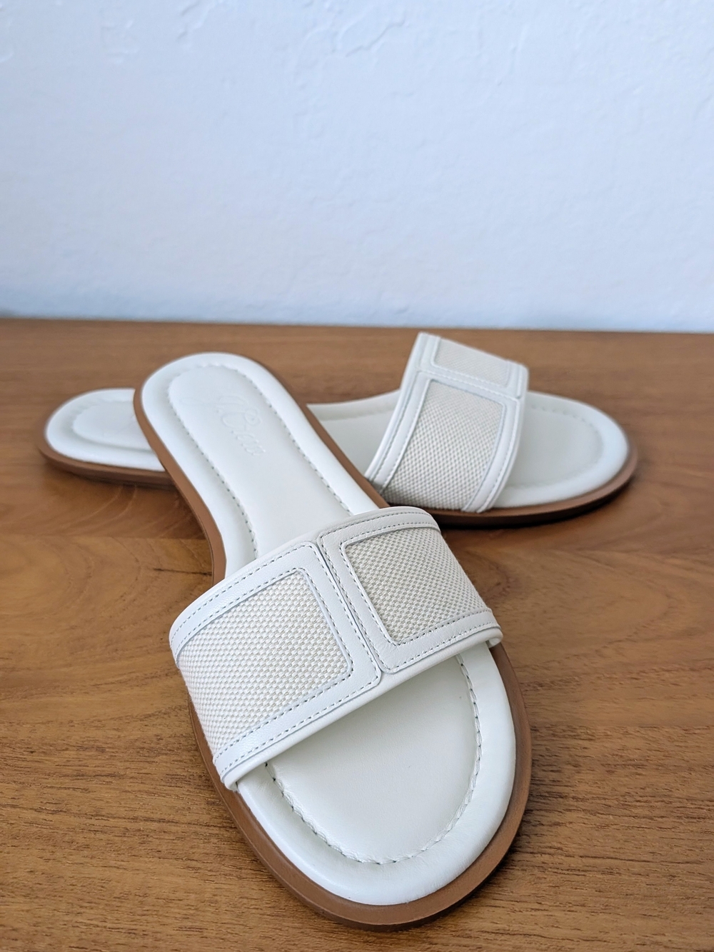 (NEW IN BOX♥️) J. Crew Canvas and Leather Framed Strap Sandal w/ Tan Sole Size 8